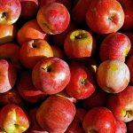 गर्मियों में सेब खाने के 10 चमत्कारी फायदें