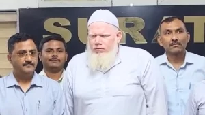 Maulvi planning to kill leaders from Surat arrested